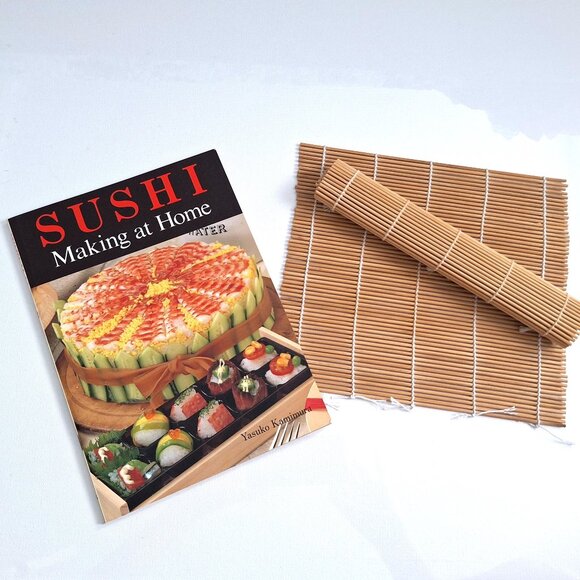 Sushi Recipe Book & Sushi Rolling Mats - Picture 1 of 6